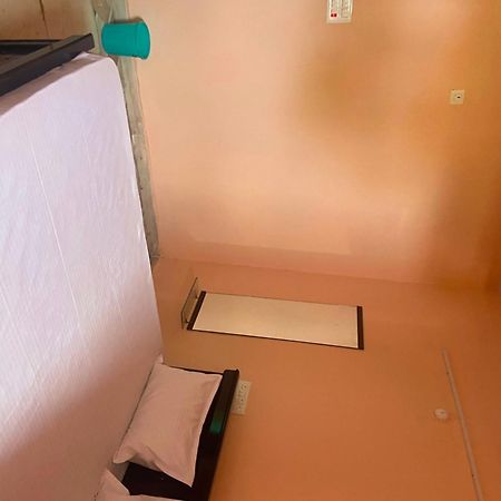 Hotel O R.J.International Pedda Ambarpet 外观 照片