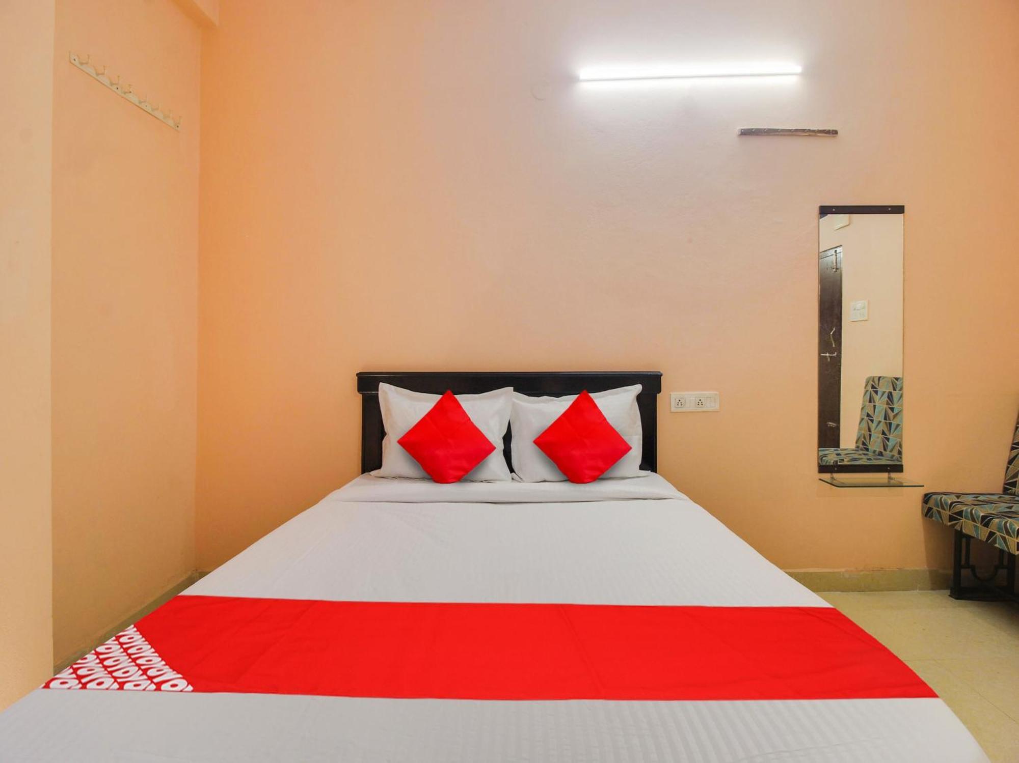 Hotel O R.J.International Pedda Ambarpet 外观 照片