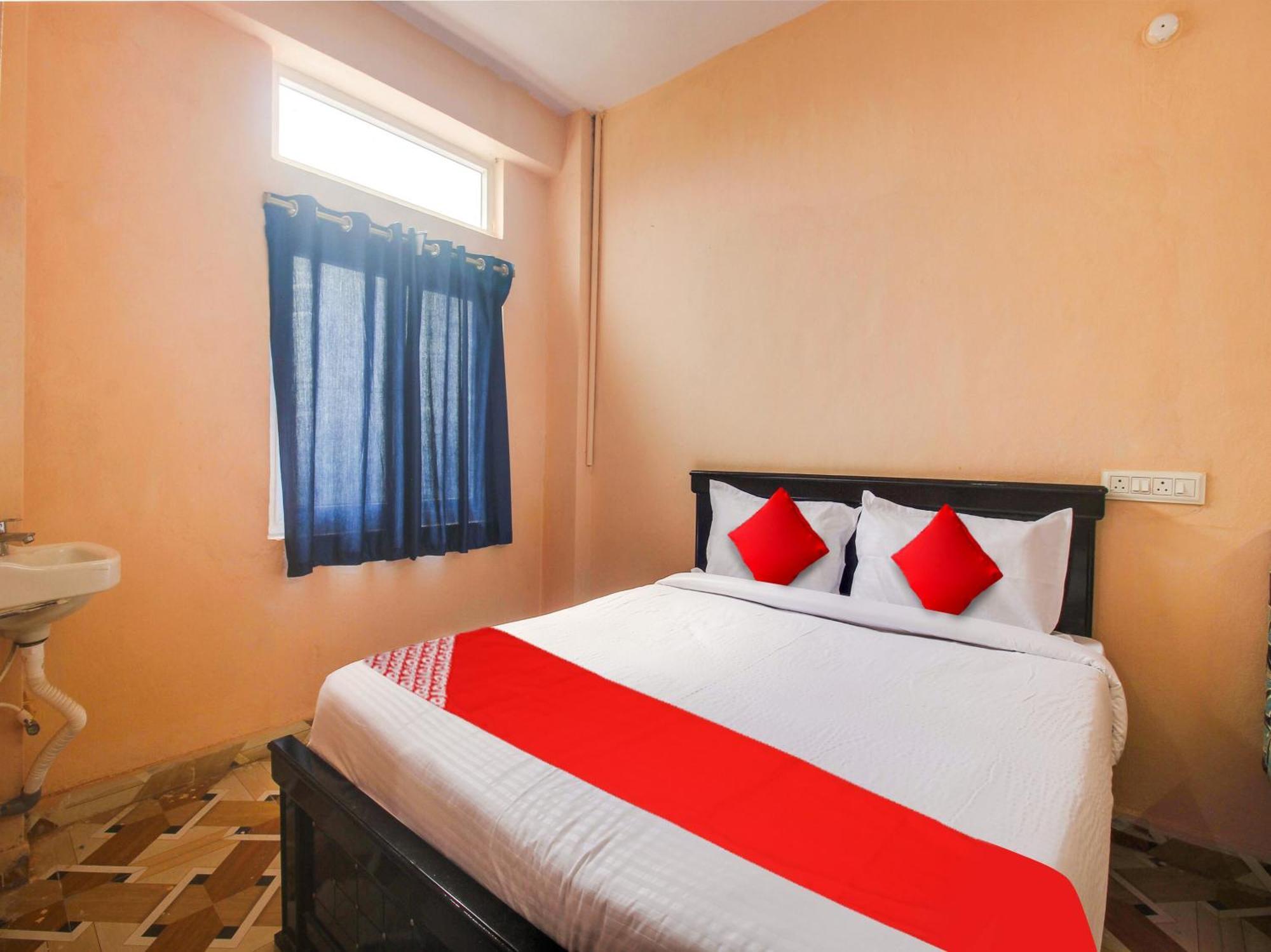Hotel O R.J.International Pedda Ambarpet 外观 照片