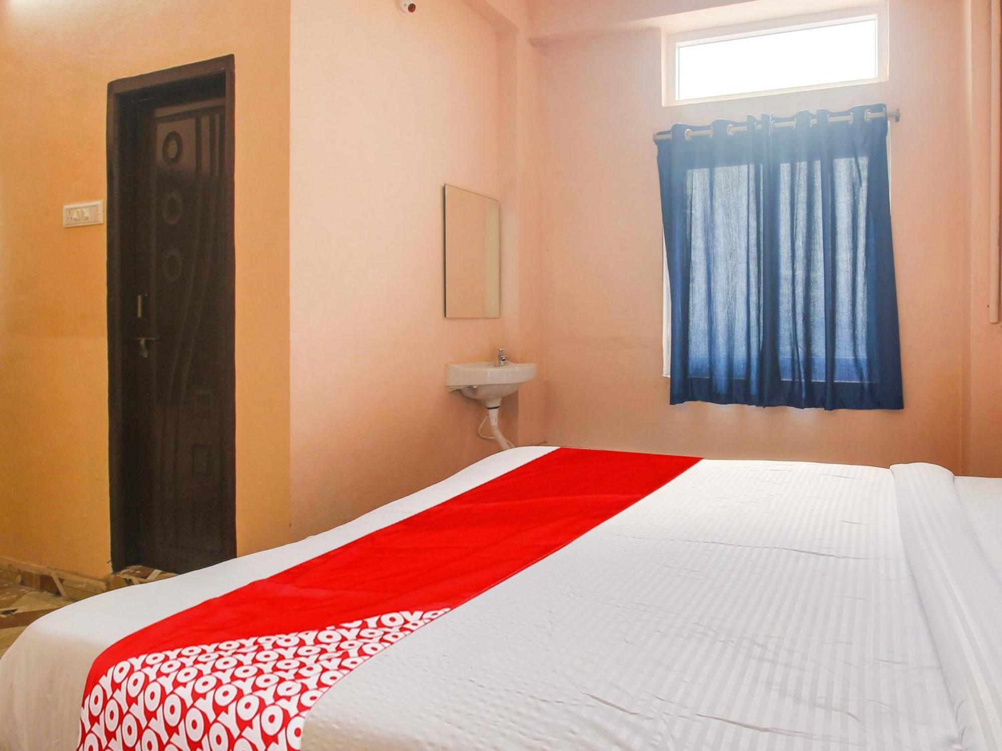 Hotel O R.J.International Pedda Ambarpet 外观 照片
