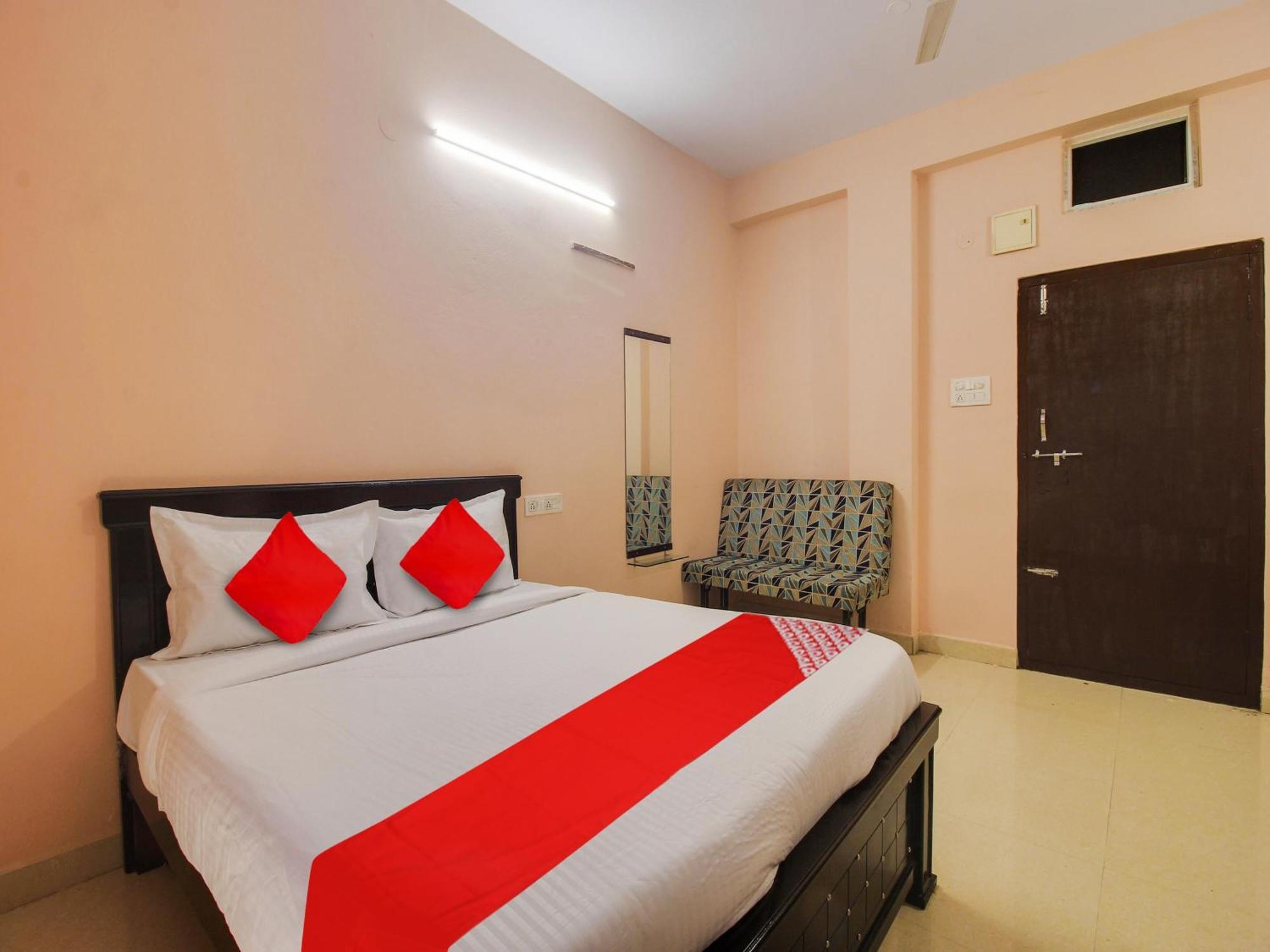 Hotel O R.J.International Pedda Ambarpet 外观 照片