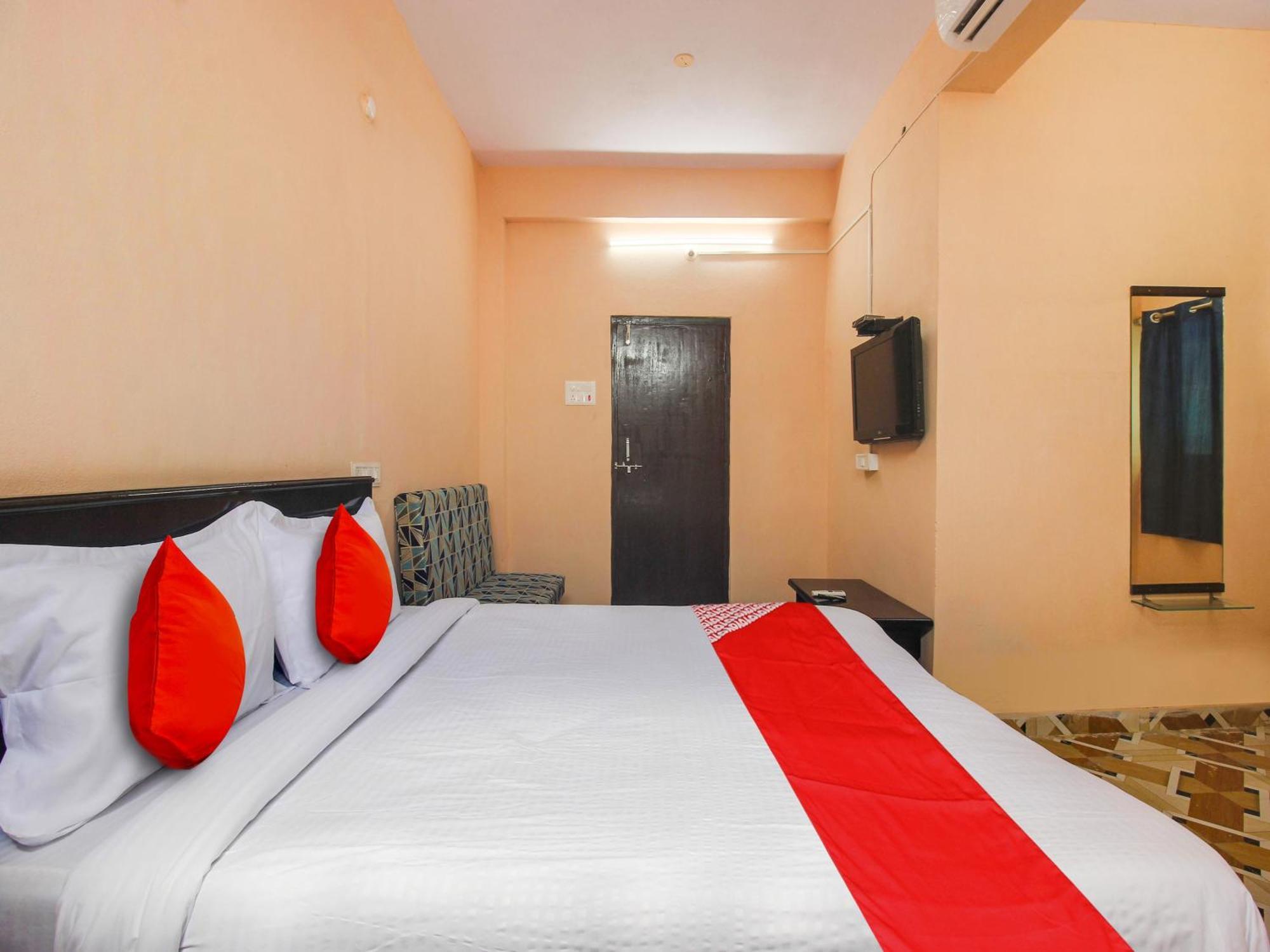 Hotel O R.J.International Pedda Ambarpet 外观 照片
