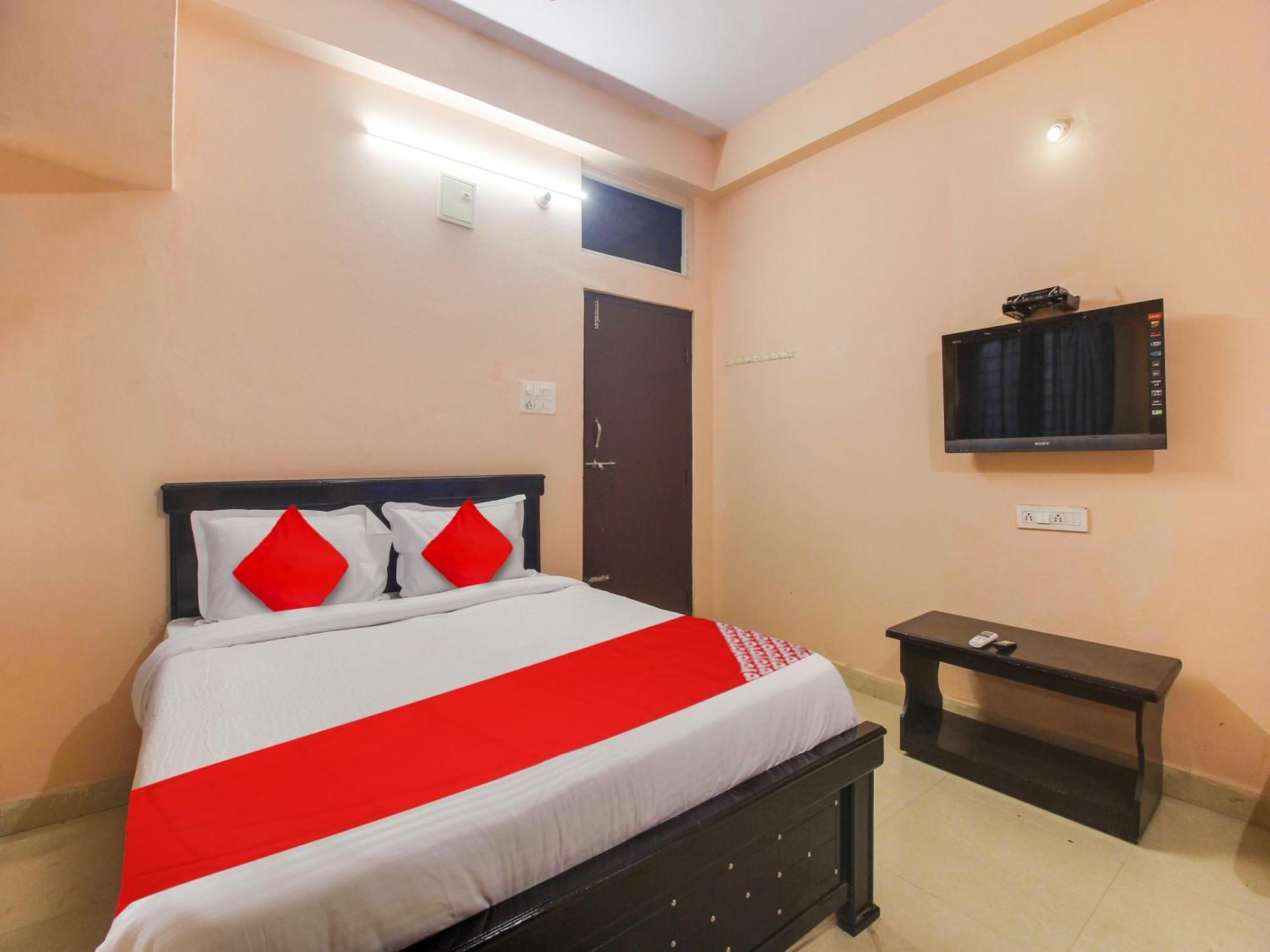Hotel O R.J.International Pedda Ambarpet 外观 照片