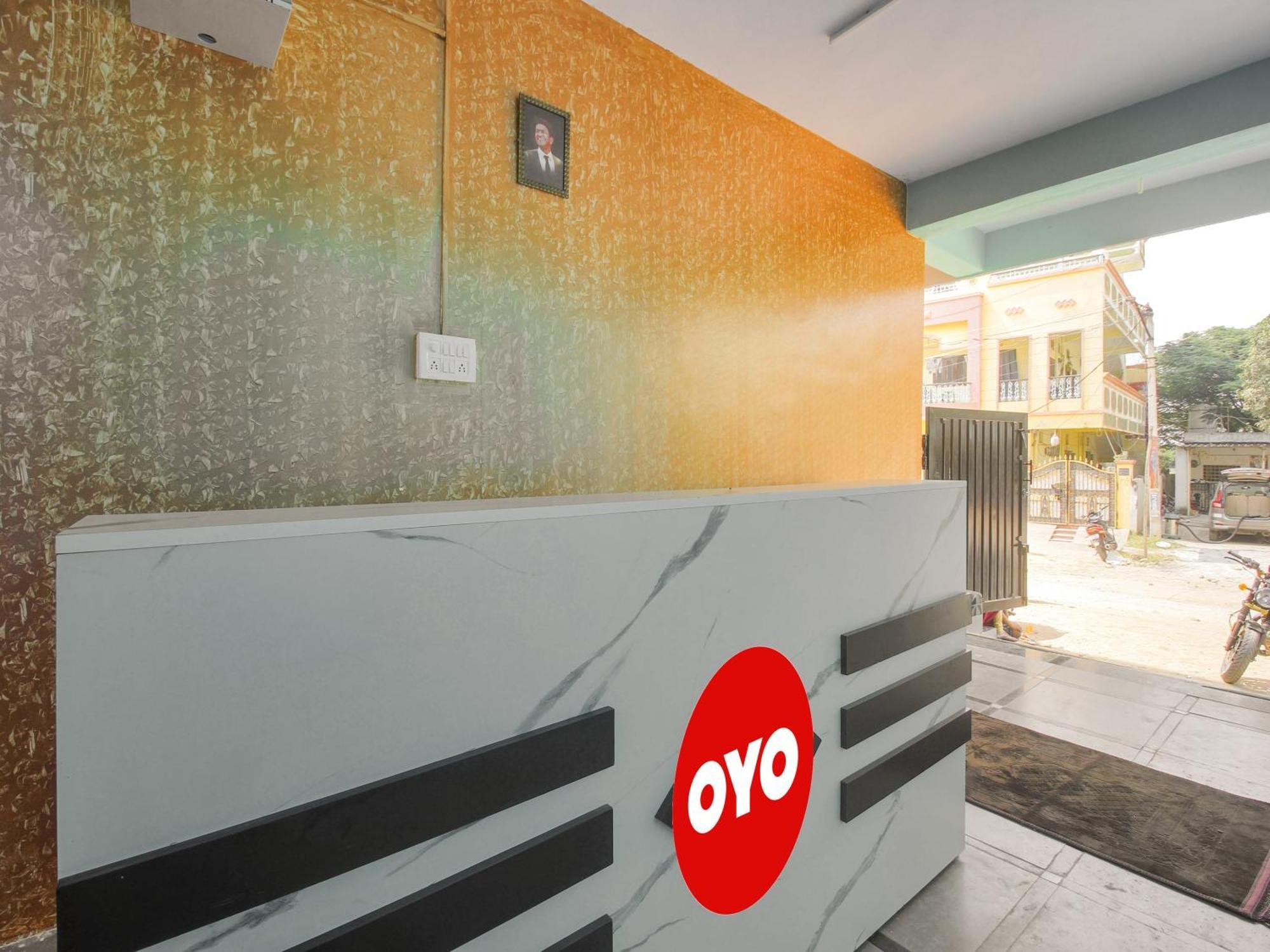 Hotel O R.J.International Pedda Ambarpet 外观 照片