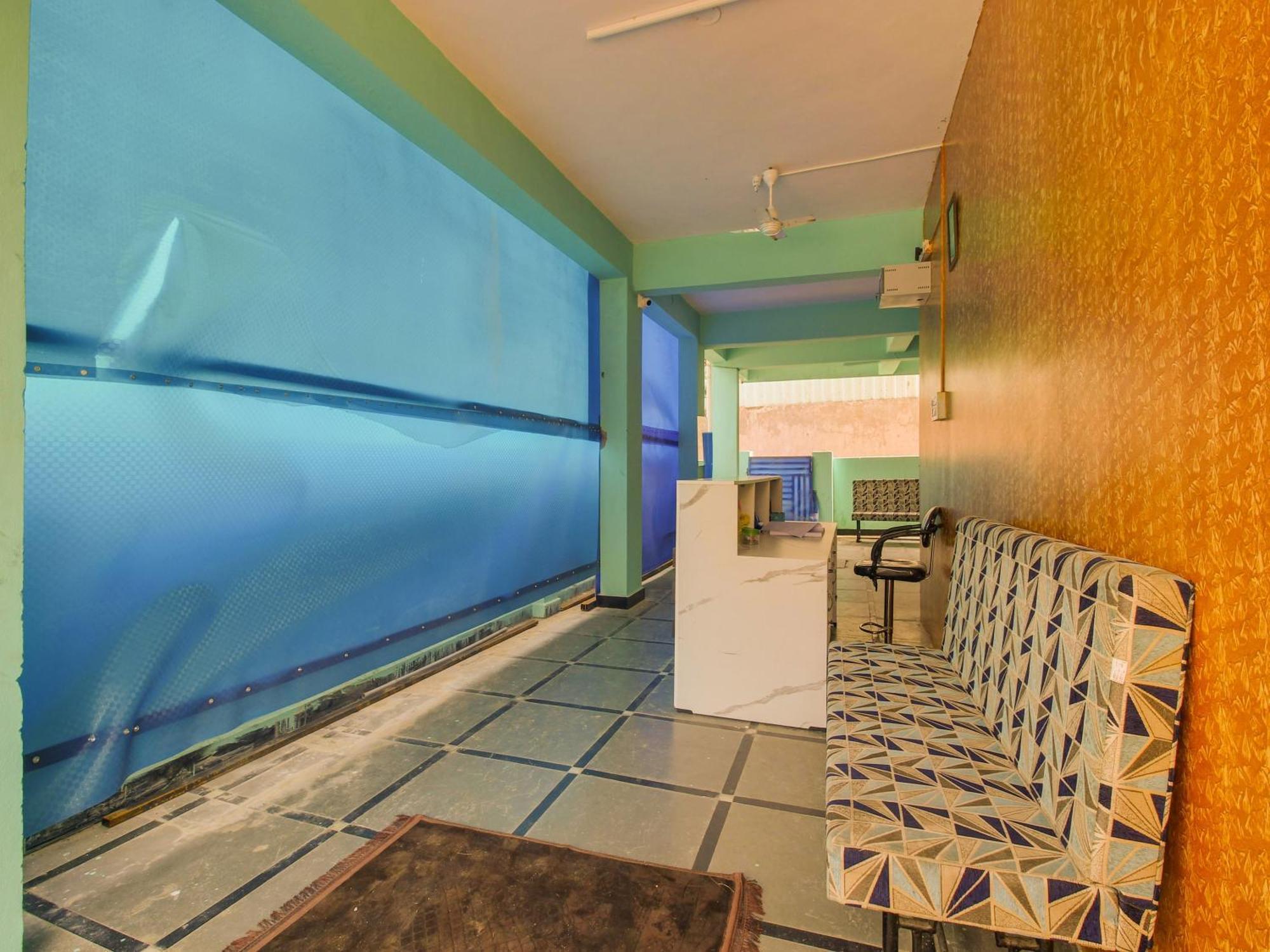 Hotel O R.J.International Pedda Ambarpet 外观 照片