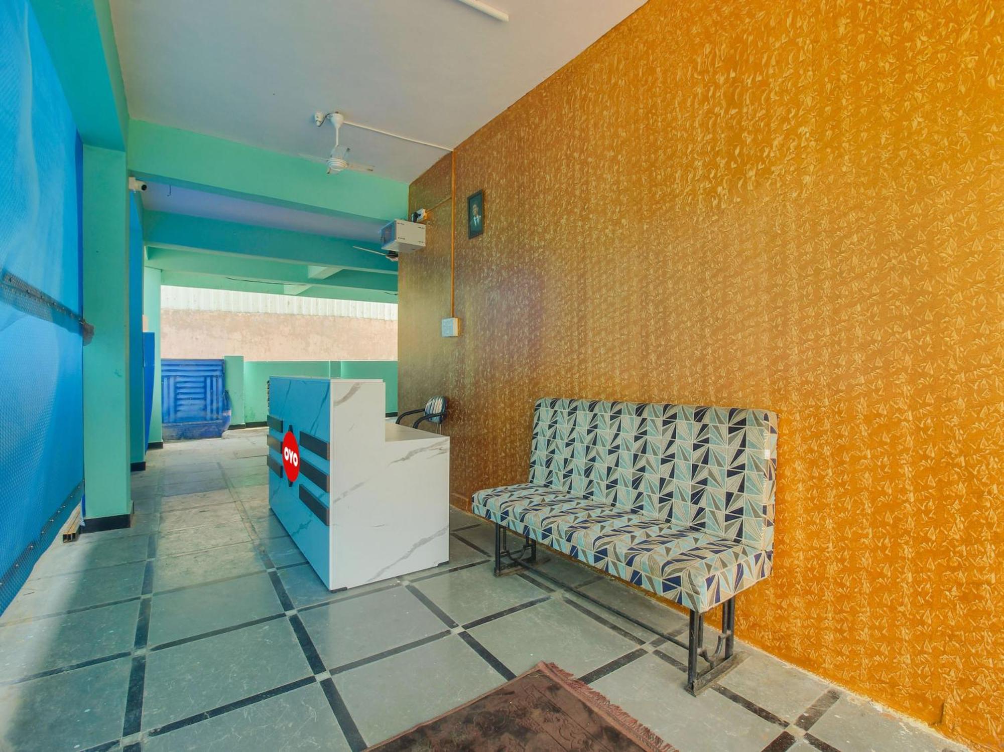 Hotel O R.J.International Pedda Ambarpet 外观 照片